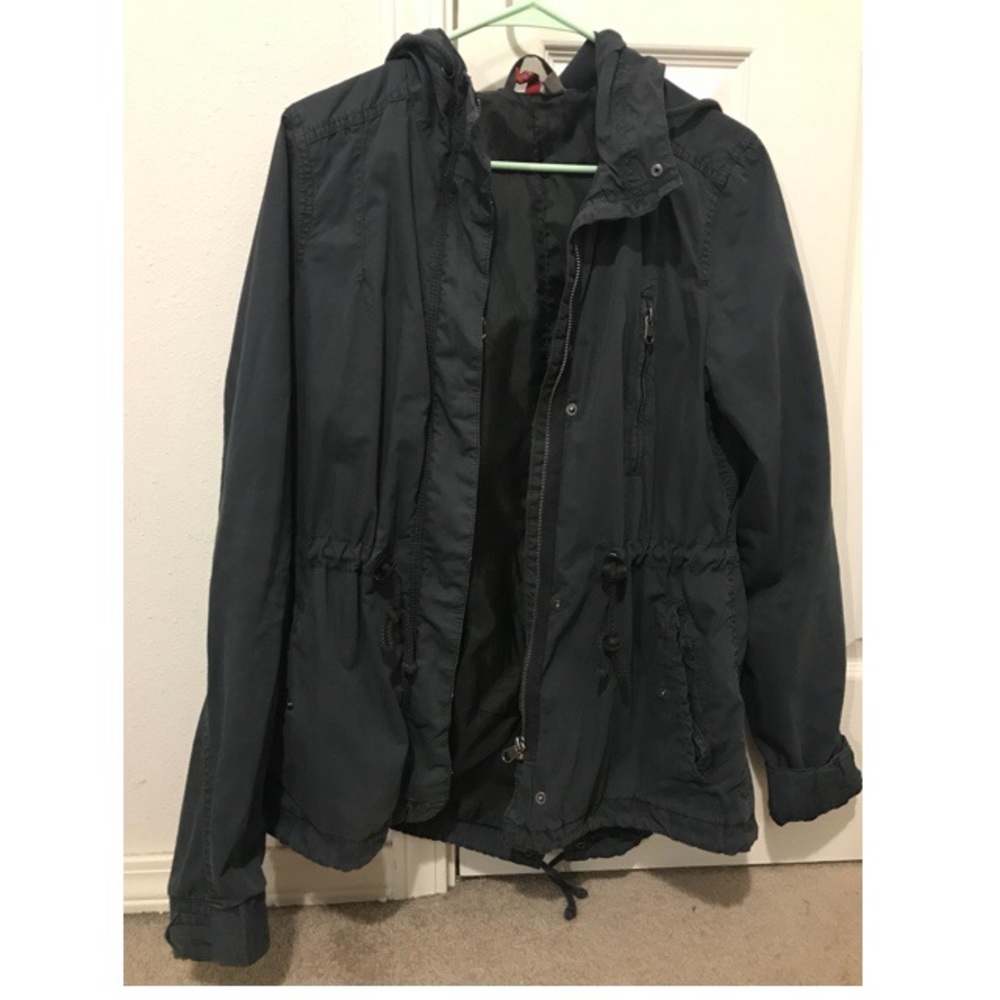 Charcoal gray anorack jacket (size L)